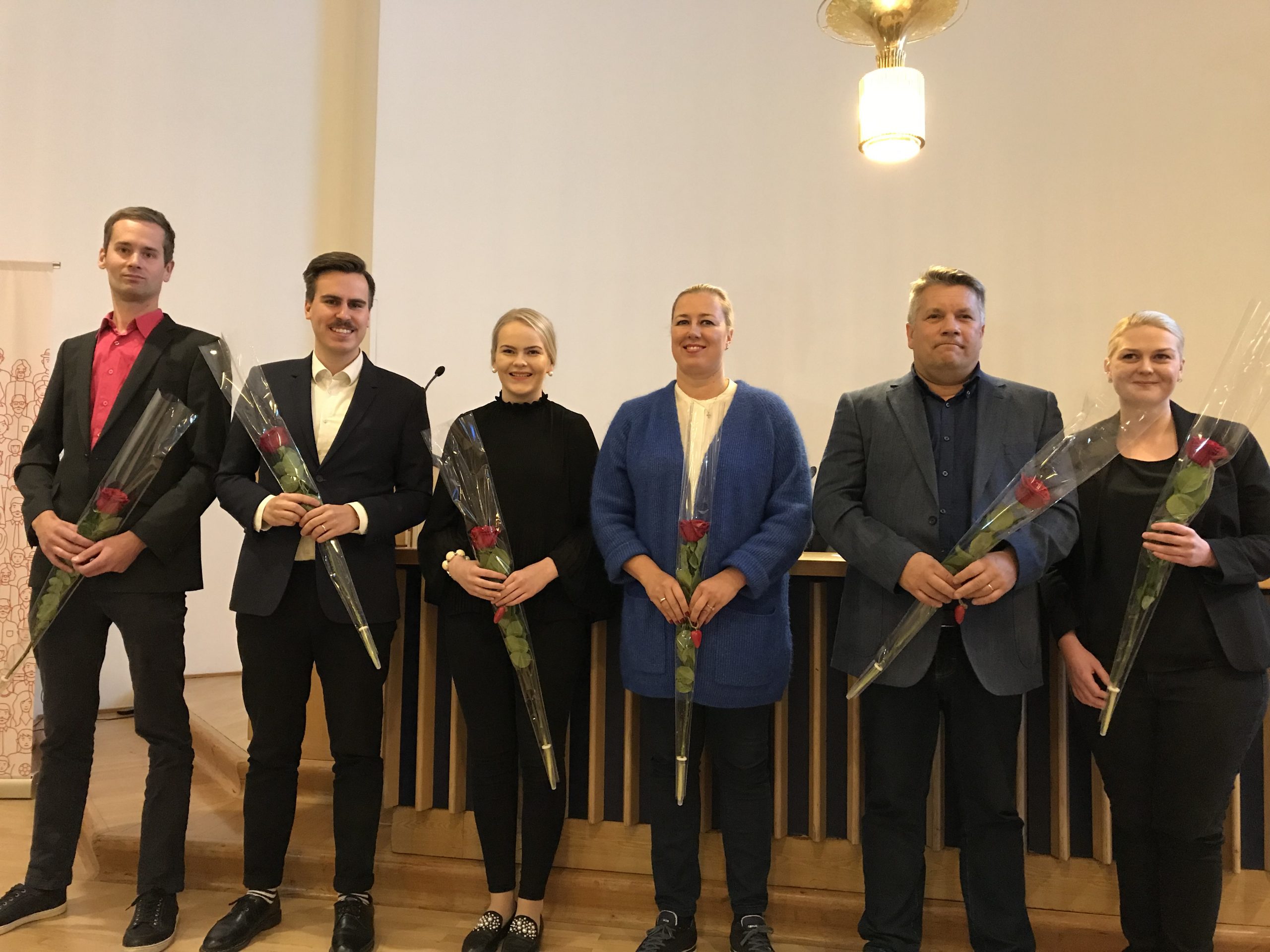 Ylimääräinen piirikokous asetti kahdeksan eduskuntavaaliehdokasta